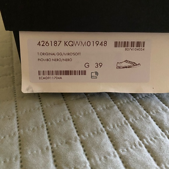 100% Authentic Gucci shoes size 9 perfect condition black canvas - Picture 5 of 12